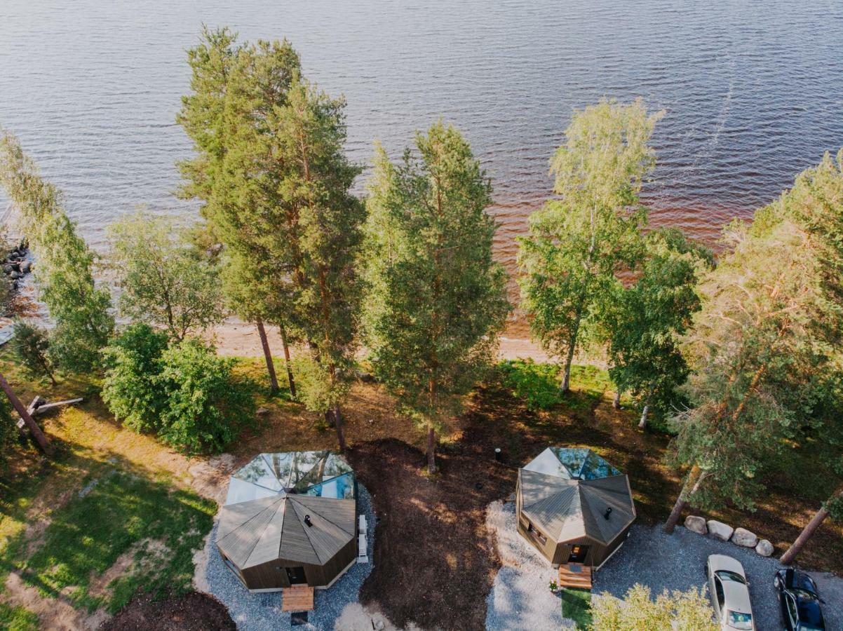 Revontuli Resort Glass Igloos Ханкасалми Экстерьер фото